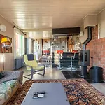 Semesterbostad La Maison Perchee