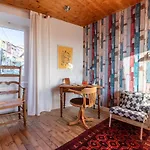 La Maison Perchee Semesterbostad *