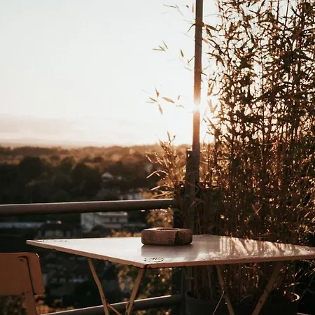 La Maison Perchee טייר